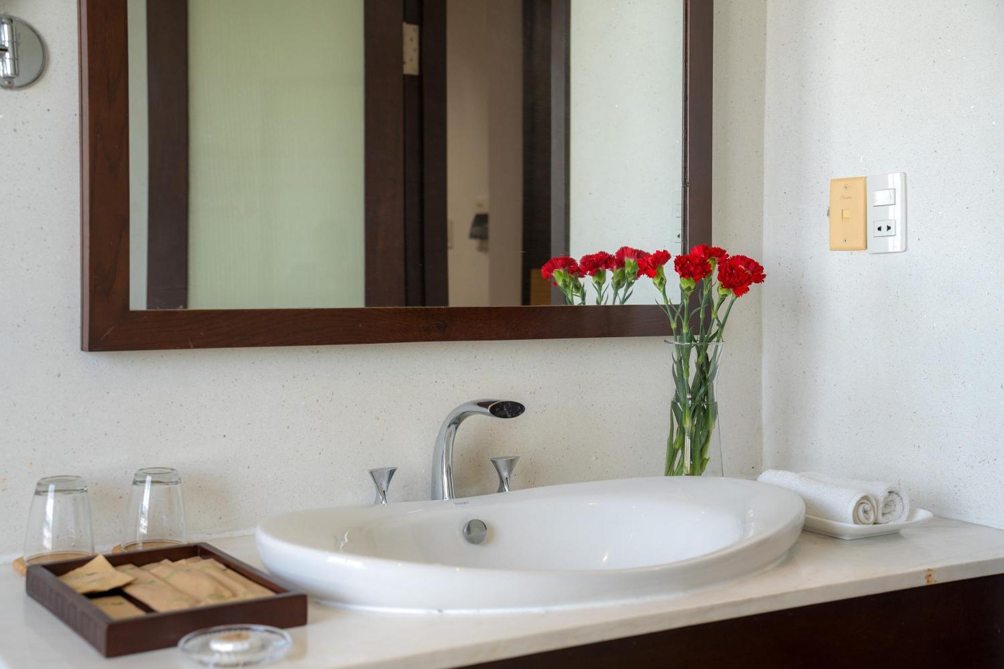 Dana Pearl Danang Hotel Exterior photo